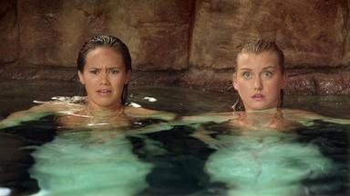 Mako Mermaids: An H2O Adventure 2x1